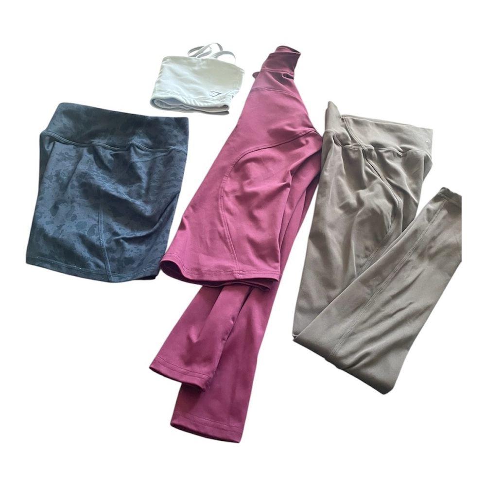 Activewear Bundle Sports Bra• Long sleeve Top• Alphalete Leggings & Shorts